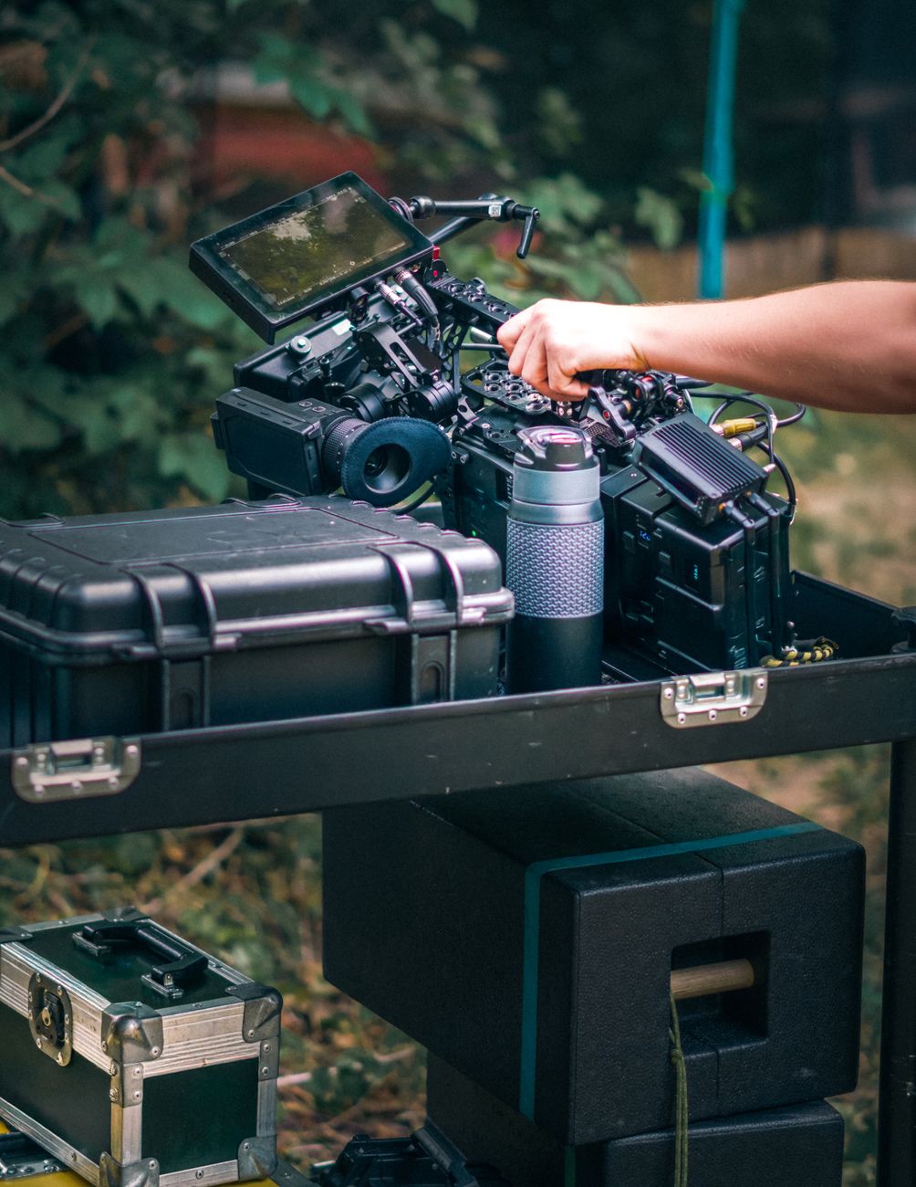 Camera ekip làm việc tại hiện trường sự kiện